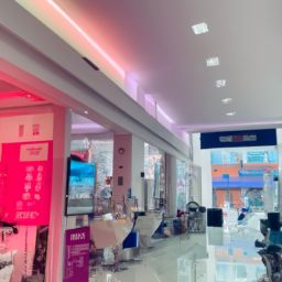 颜美人：尽显光彩的专业美容护肤店